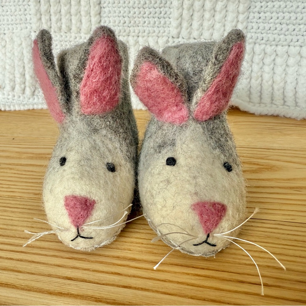 Handmade Wool Bunny Rabbit Slipperd - Picture 9 of 12